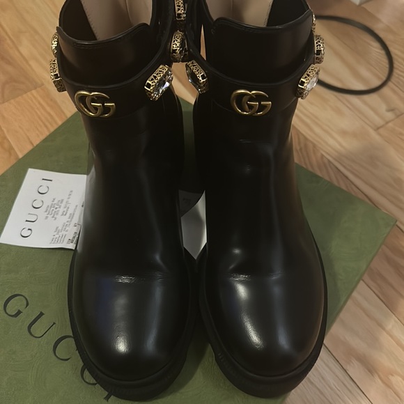 Black boots,size 8.5, gucci - Picture 4 of 12